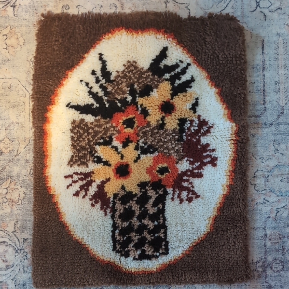 Vintage Floral Wall Hanging Latch Hook Rug